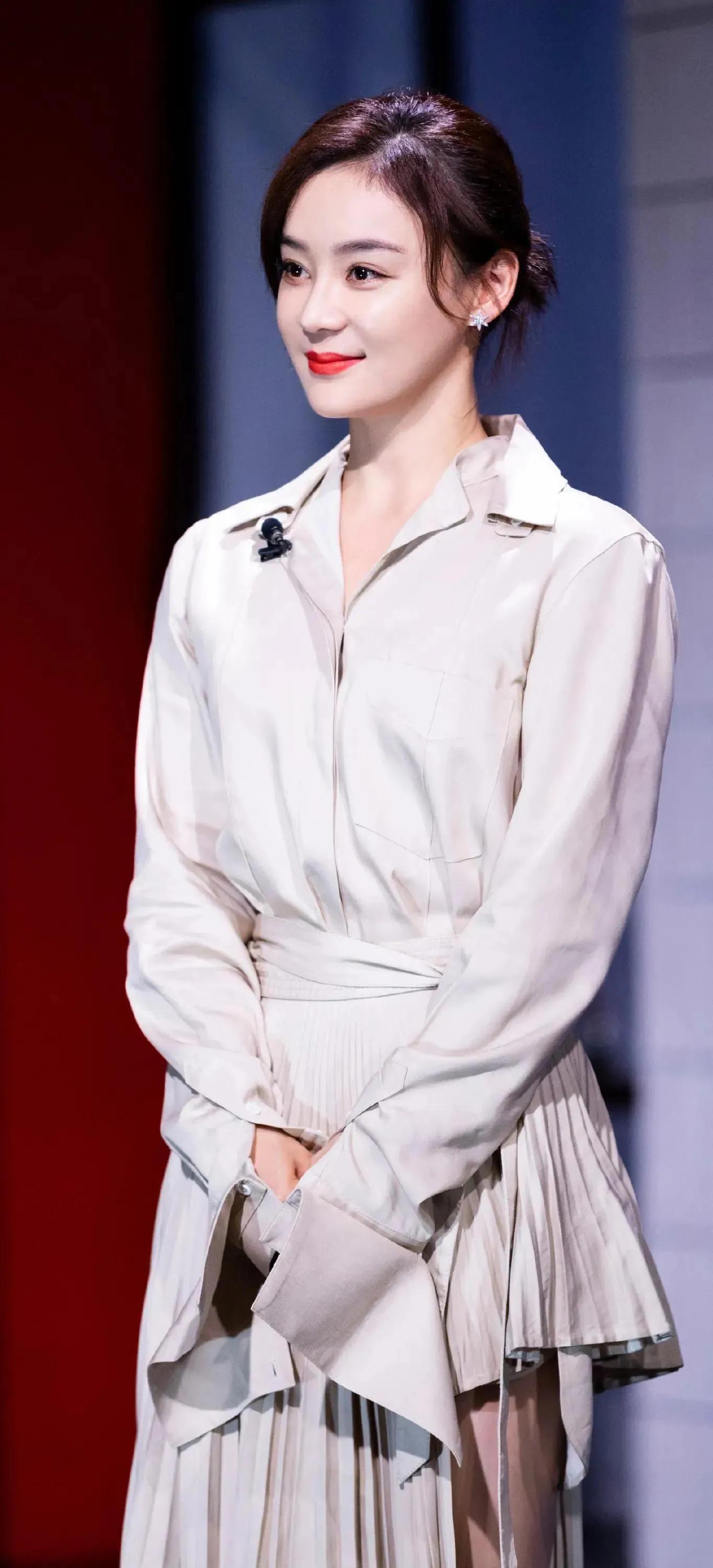 袁姗姗，25张精美的照片