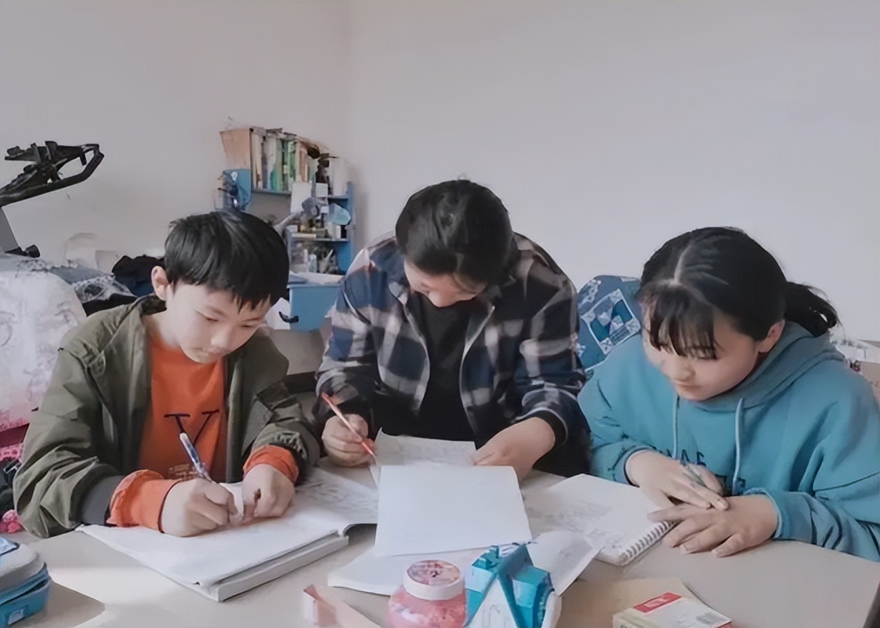 考上985就实现地位的转变了？资深老师的一句话，揭露了现实