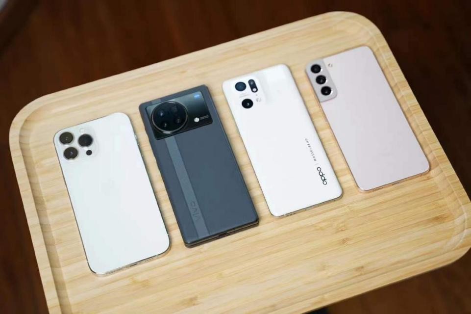 HTC发布元宇宙手机Desire 22 Pro，到底值不值得买？