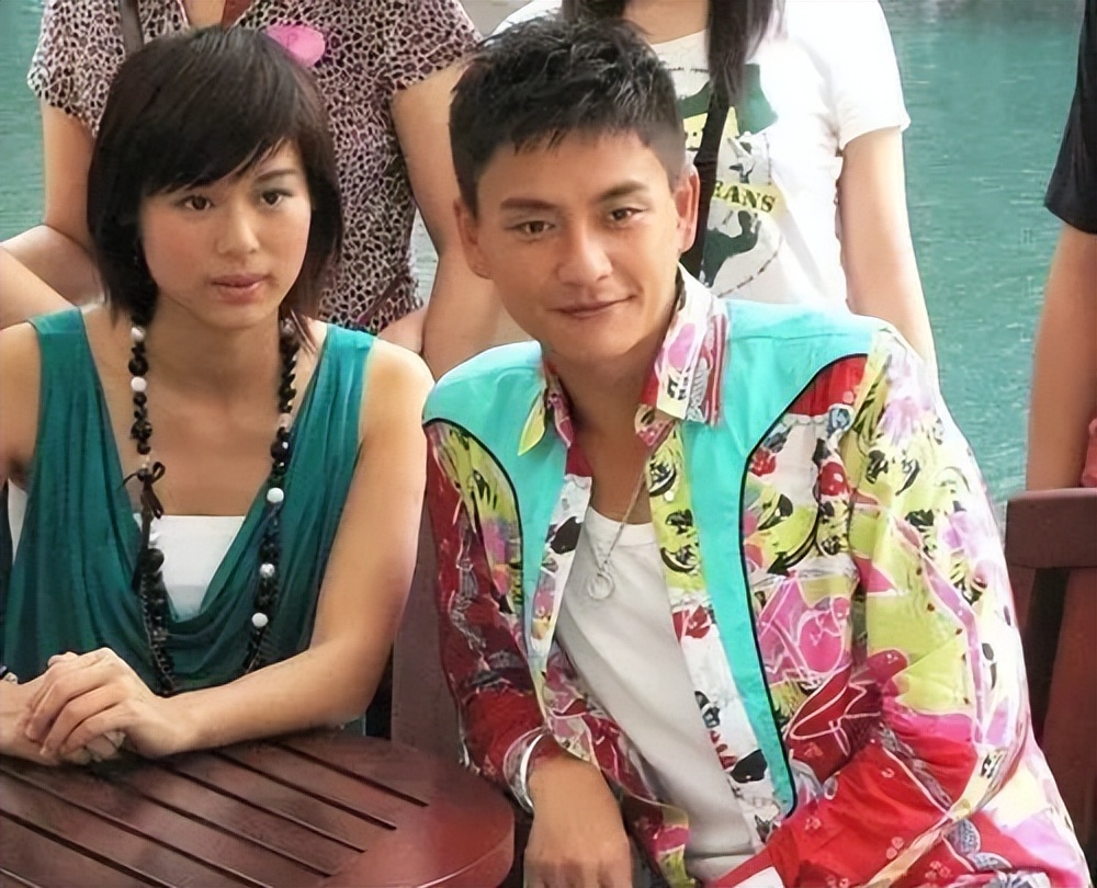 娱乐圈5对“患难情人”，陪对方度过了风波，却都得不得好结果