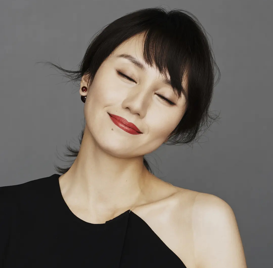 5年后再看袁泉，不再当“东方赫本”，她反而活成了一部传奇