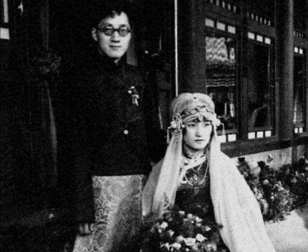 徐志摩的悲哀：月入12万却债台高筑，绝笔书信仍在哀求陆小曼省钱