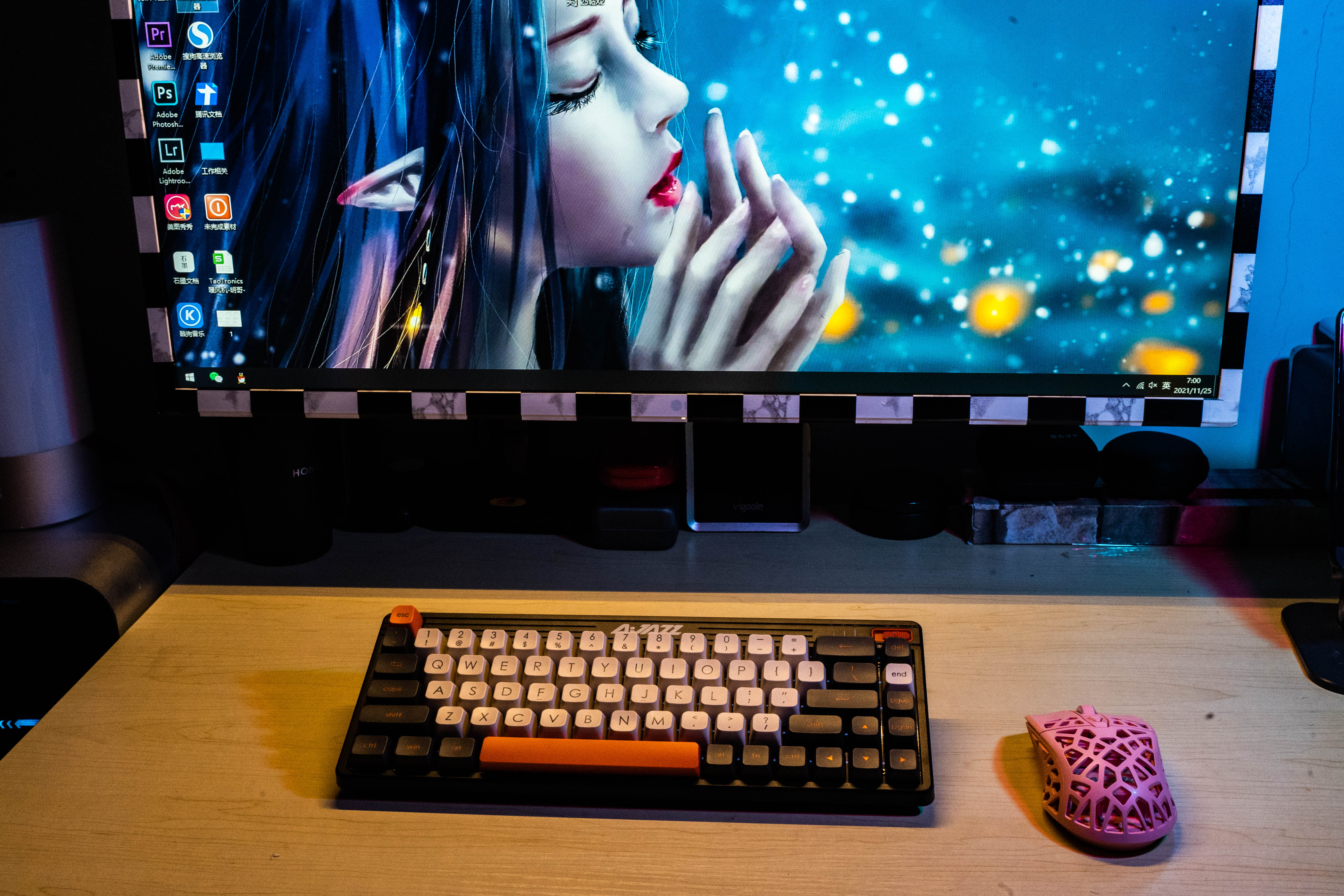 V复古，大球帽，还有RGB。黑爵K690T无线三模机械键盘上手体验
