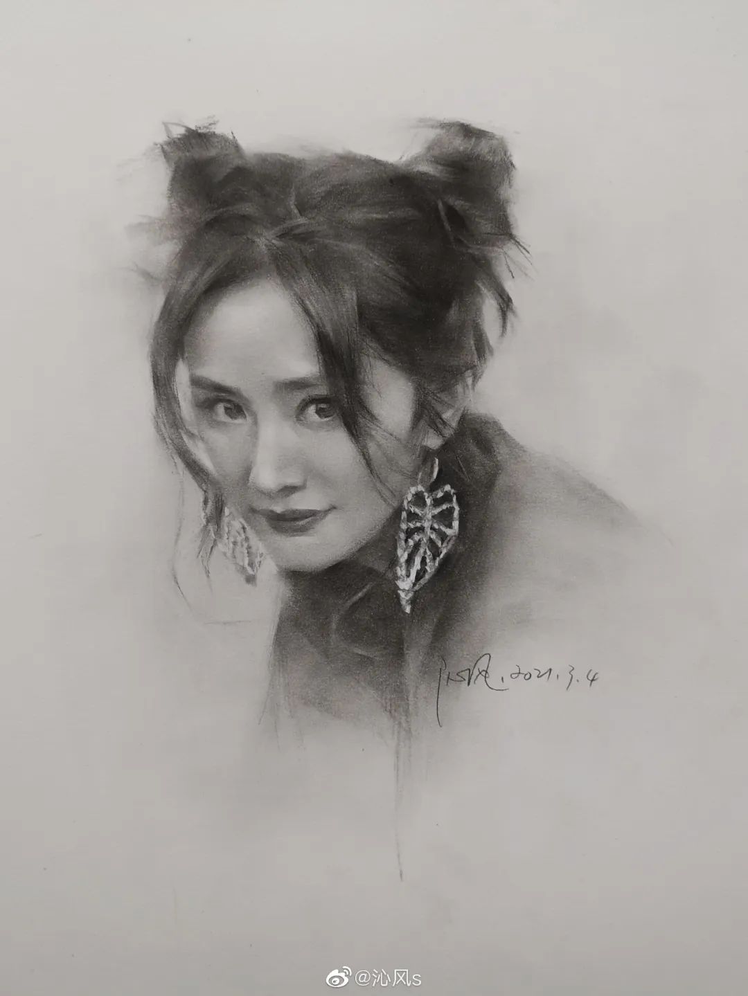 画皮画骨难画魂，她用木炭把明星画活了，王一博鞠婧祎眼神看醉了