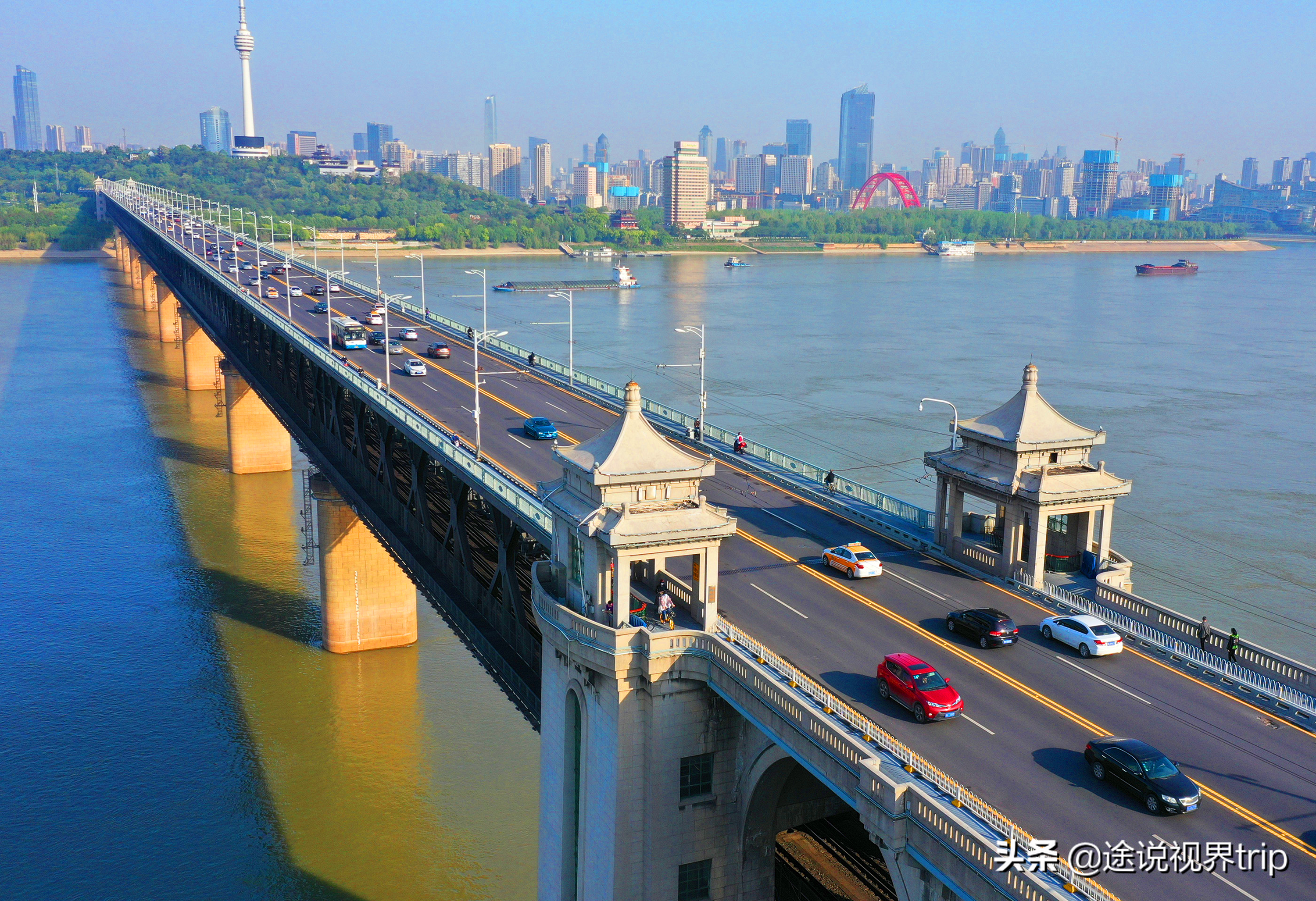 中國大橋排名前10圖片，盤點中國十大超級橋梁工程(附2022年最新排行榜前十名單)