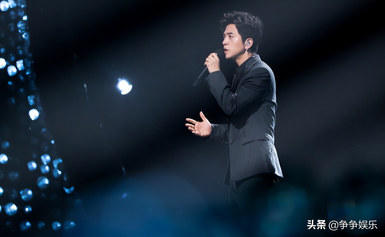 李健又赢了，微弱比分险胜叶倩文，林子祥功不可没，意境很加分