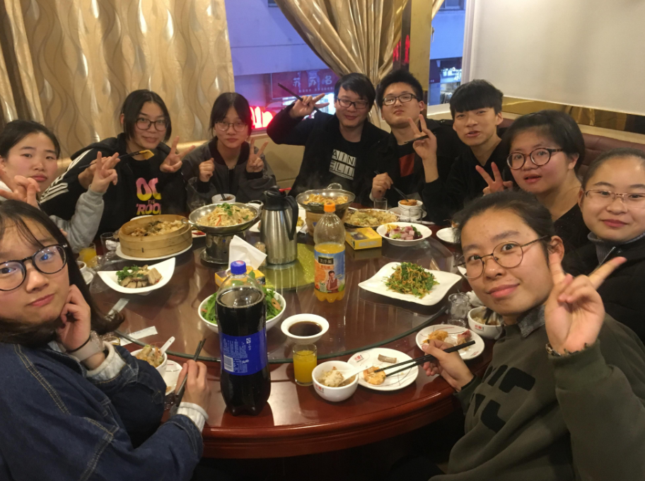 “大学生生活费”排行榜，最低标准在这里，家长们照着给就行了