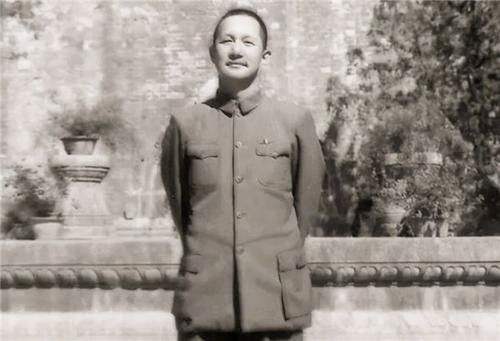 86年洪学智访美，受“邀”到美国办公，洪学智：我还没有毕业证呐