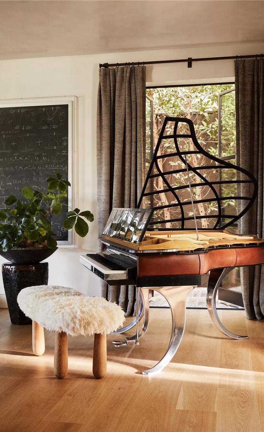 TINDER创始人的家曝光，豪宅里的一股清流