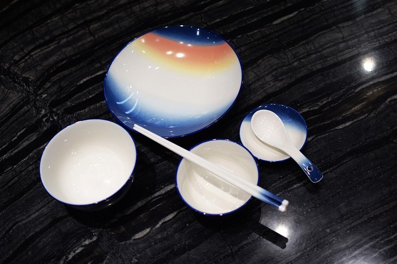 幸福生活从此开始 会员定制星辰大海餐具套装