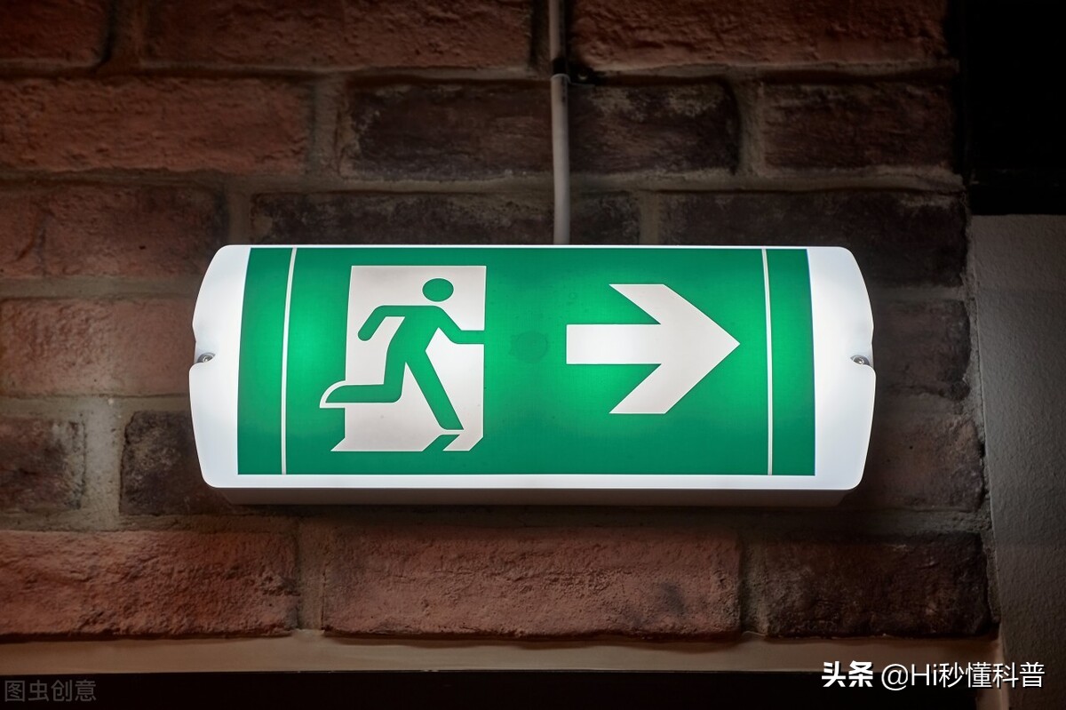 清华大学宿舍着火！学生湿毛巾捂嘴死里逃生，呛烟伤害有多可怕？