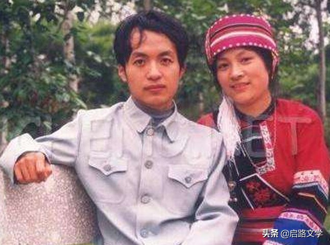 顾城十首很经典的爱情诗，充满哲理和朦胧意境，让人佩服他的才华