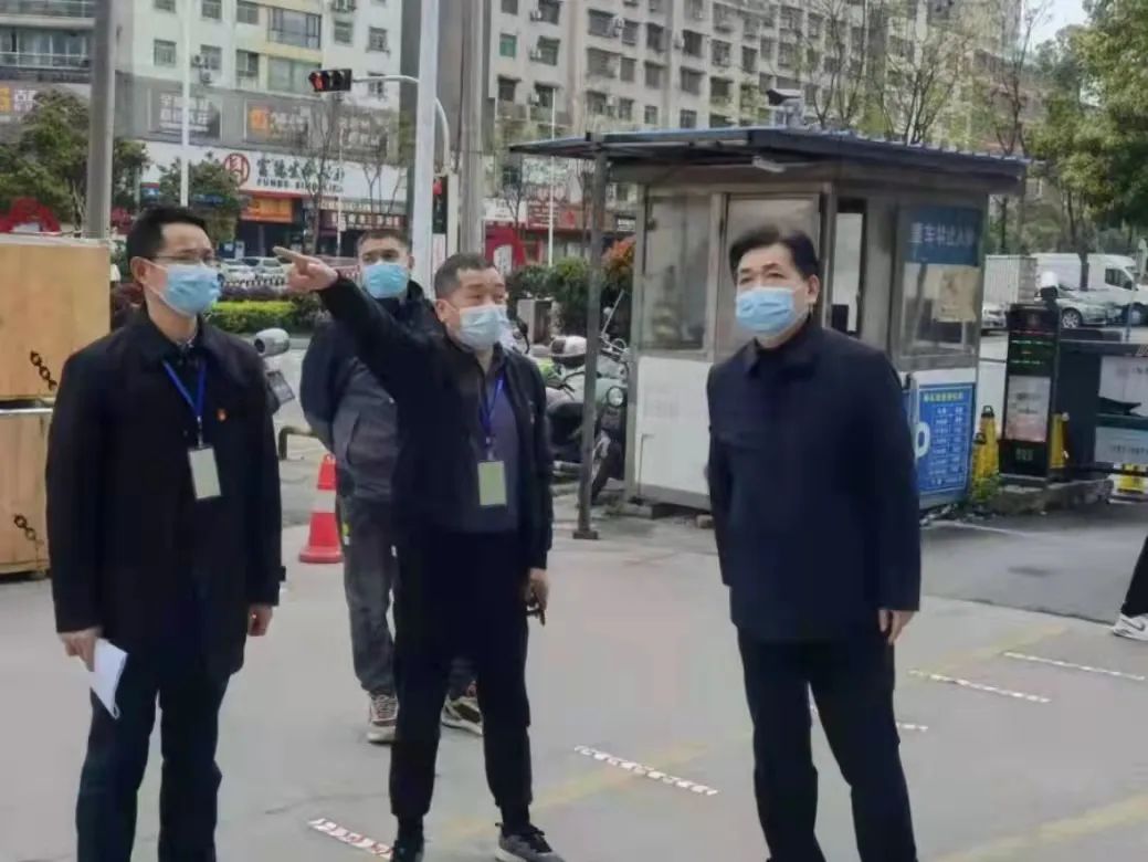 市人大常委会领导继续督导各联点社区疫情防控工作