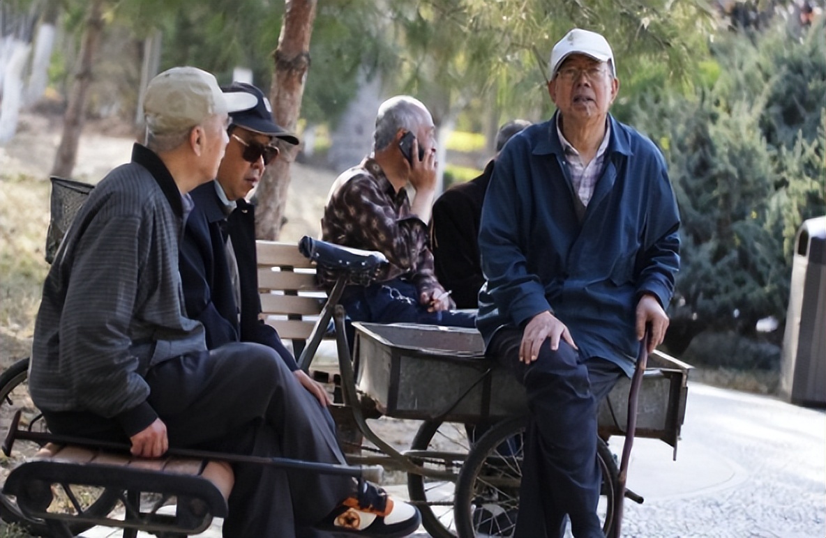 你的老年生活怎么样？4点实在的建议，让你的生活更加潇洒