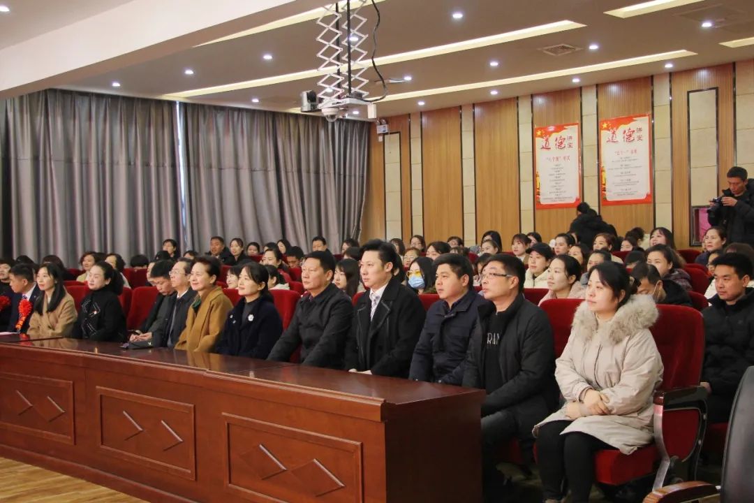 �������� ���ͬ�ԡ����������еڶ�ʮһѧУ2021��ȱ��ô��