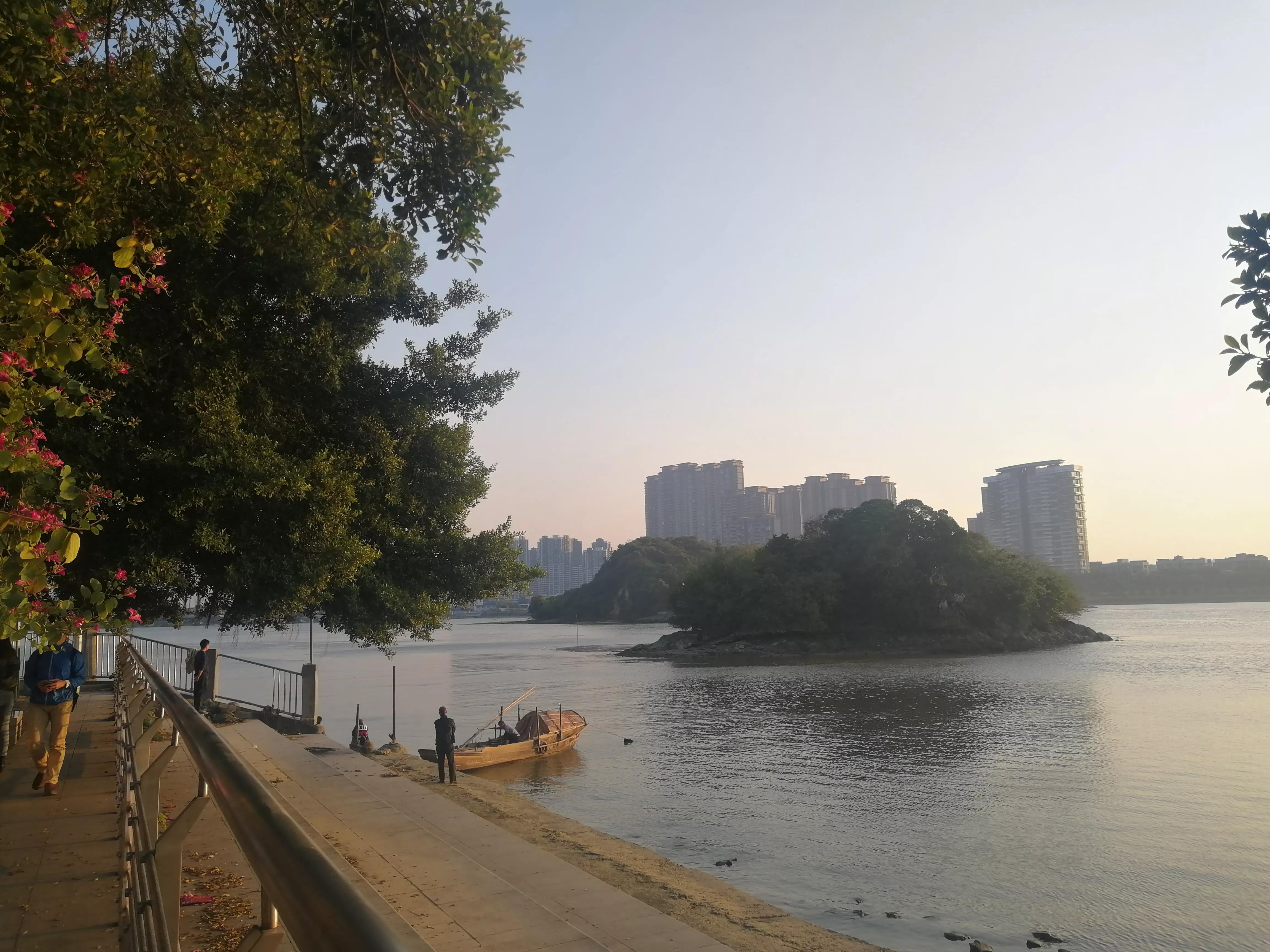 地铁4号线广州大学城一日游，带你体验不一样的大学城风景（A篇）