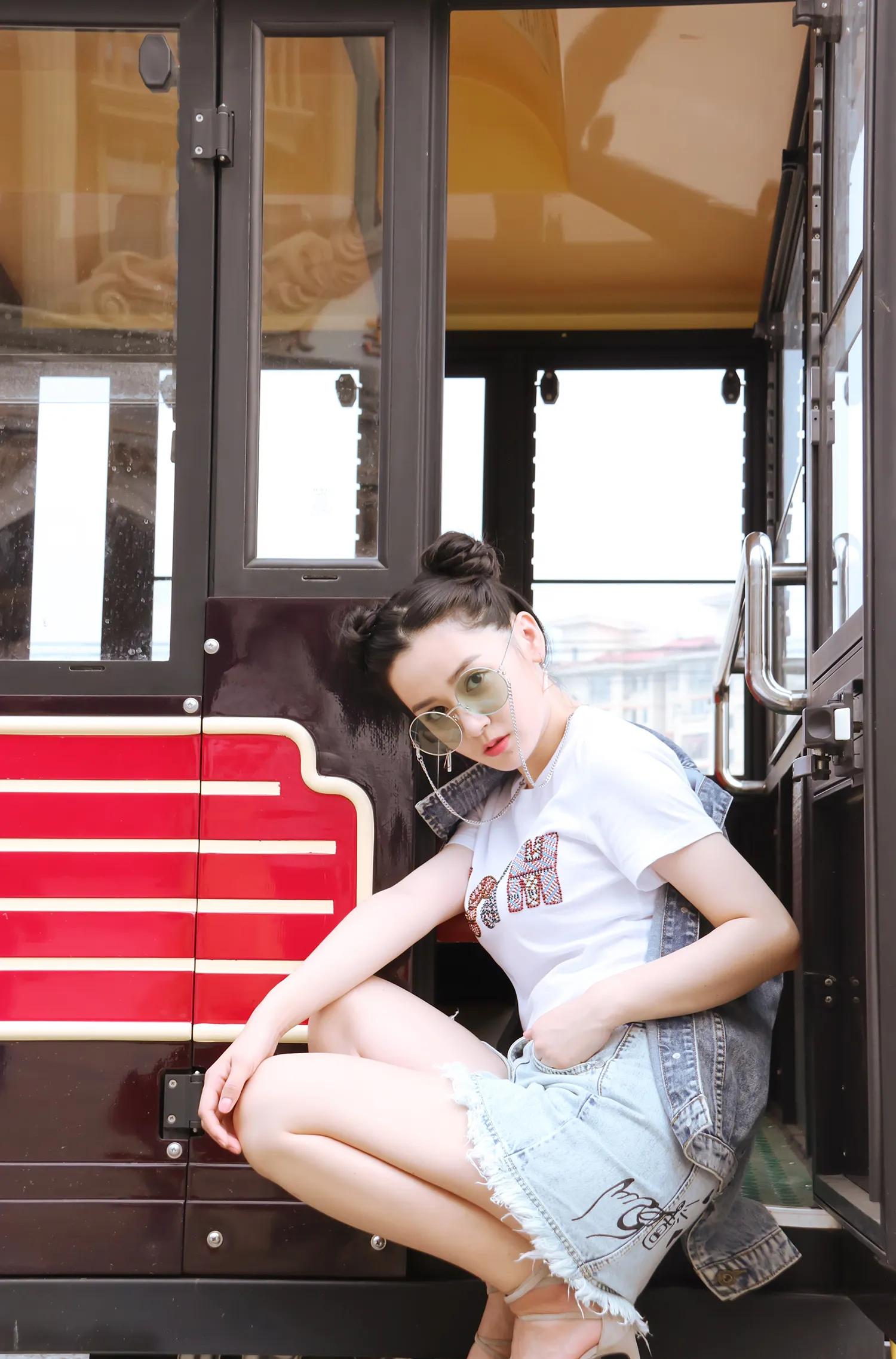 内地女演员石安妮