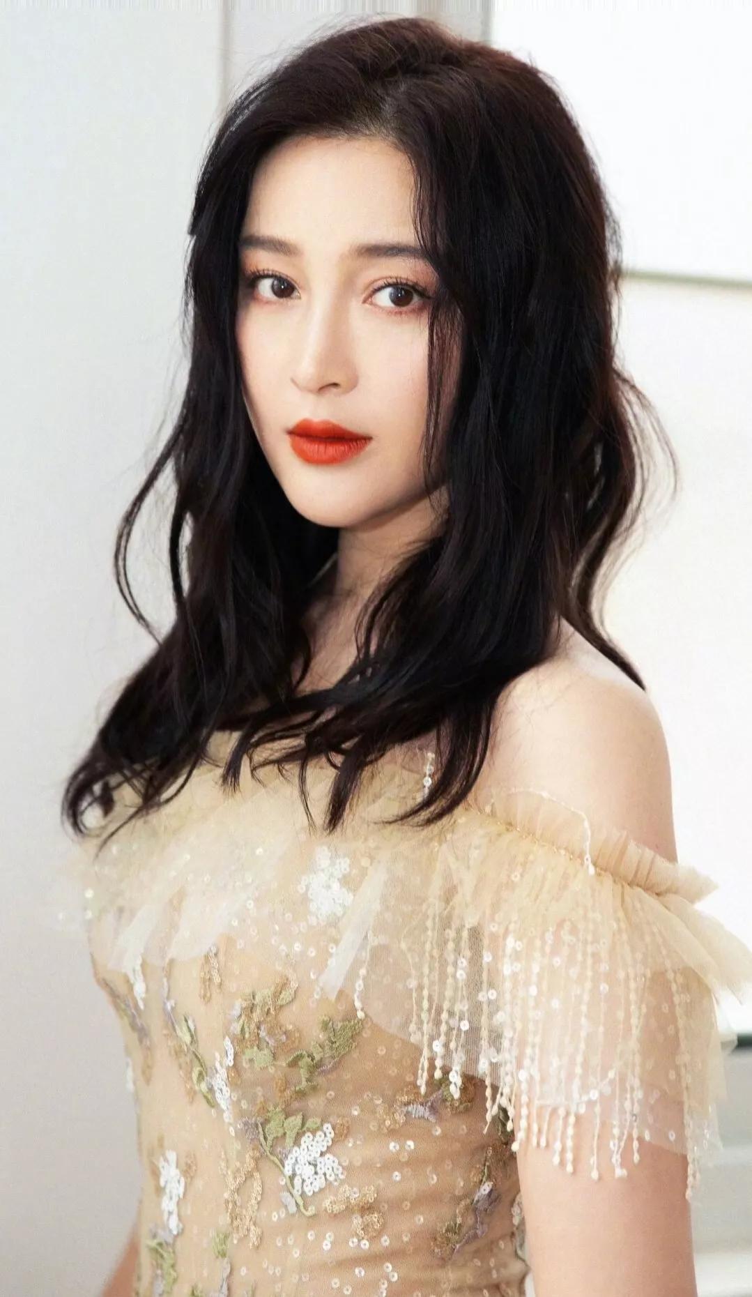 手机桌面，明星许龄月、甘婷婷、舒畅和戚薇