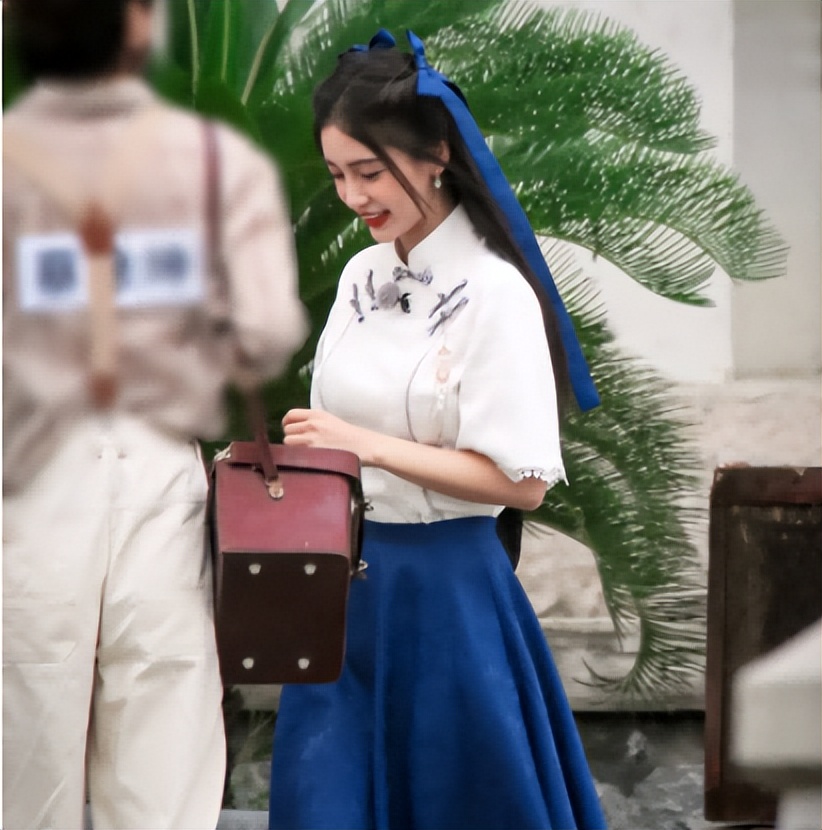 同样是演学生，把张柏芝、赵丽颖和吴倩放在一起，美得各有千秋