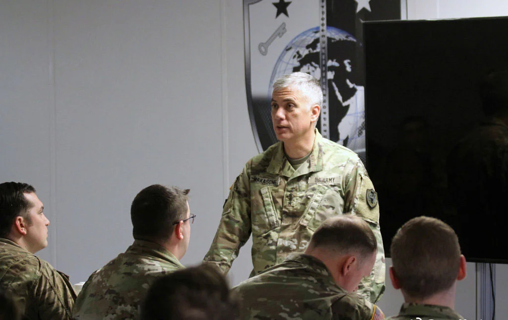 �Ʋ���������ս��ɶʱ���������ŷ�뷨�߶�һ��