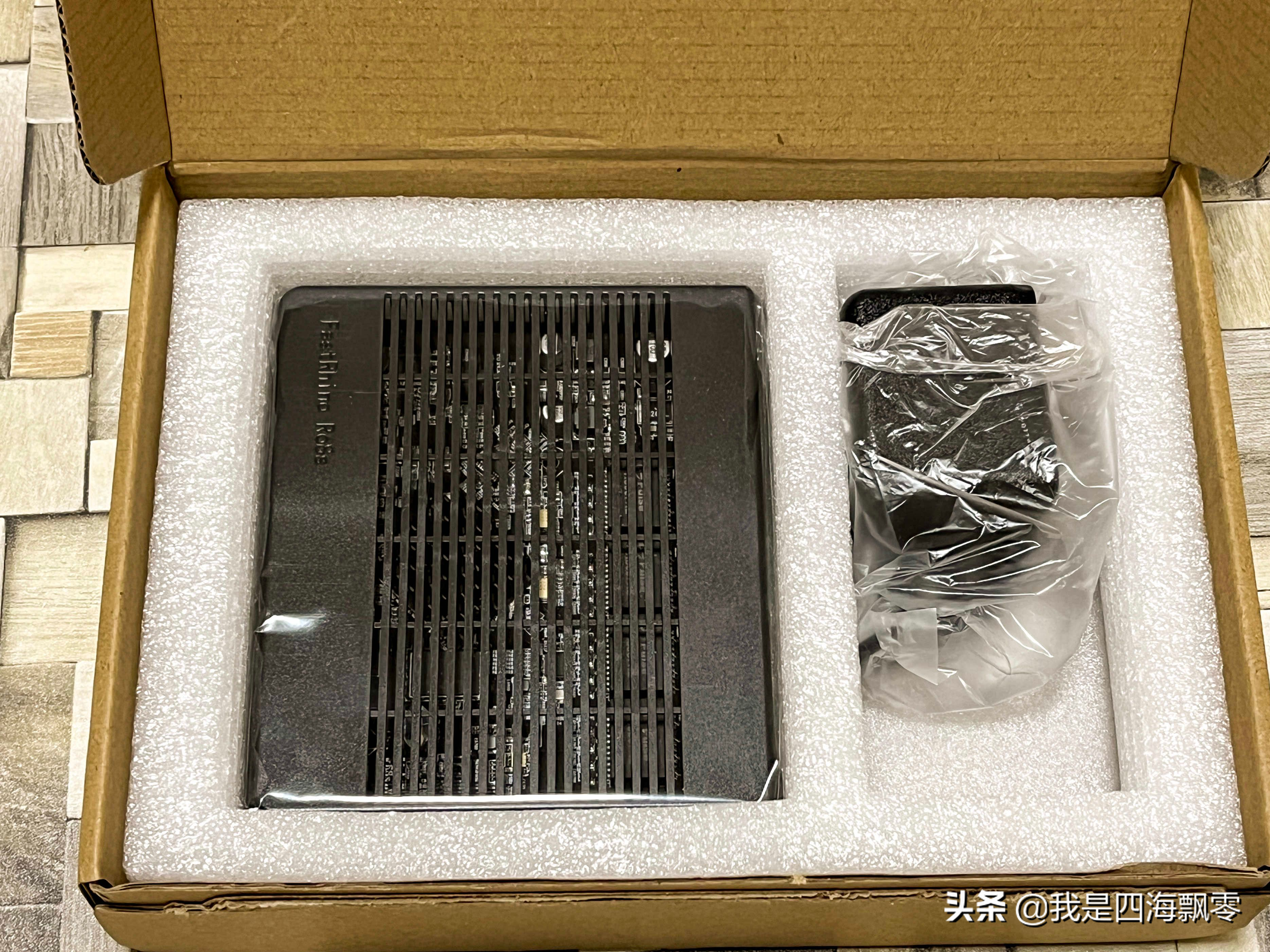 618我自購了一臺ARM軟路由來體驗，電犀牛R68S折騰可玩性研究分享