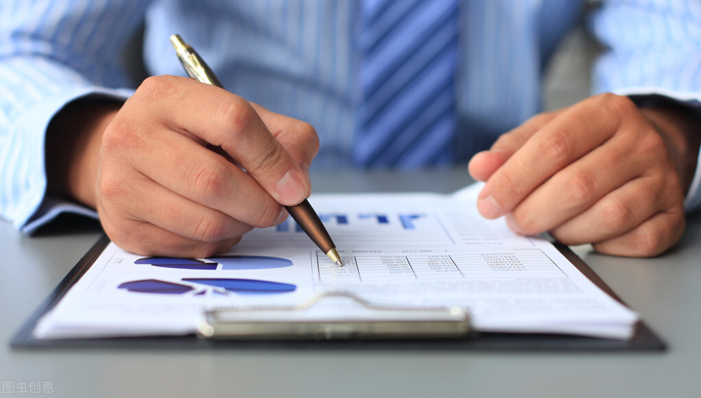 最新企业个人述职报告范文通用