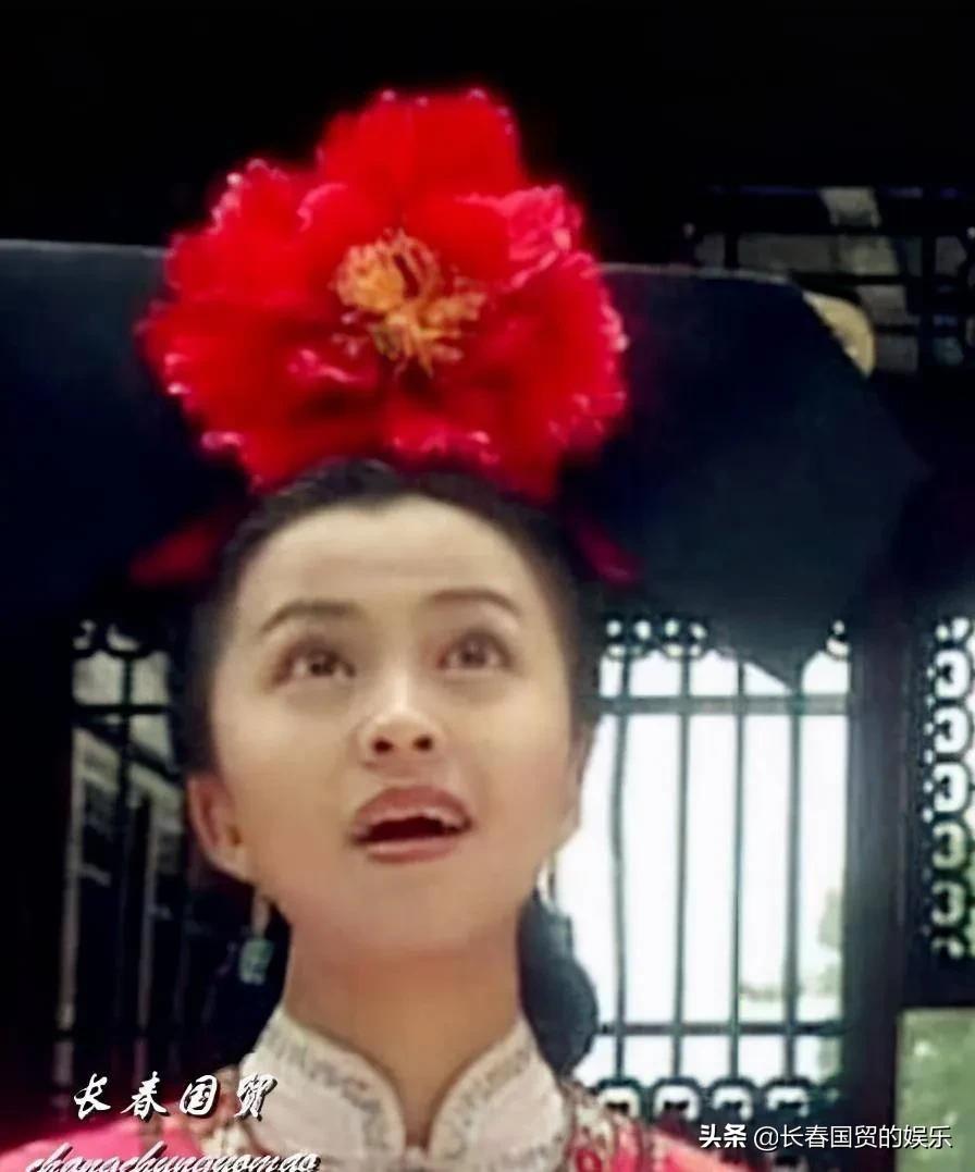 还记得还珠中丫鬟“彩霞”吗？24年后近况曝光，已变身公司高管