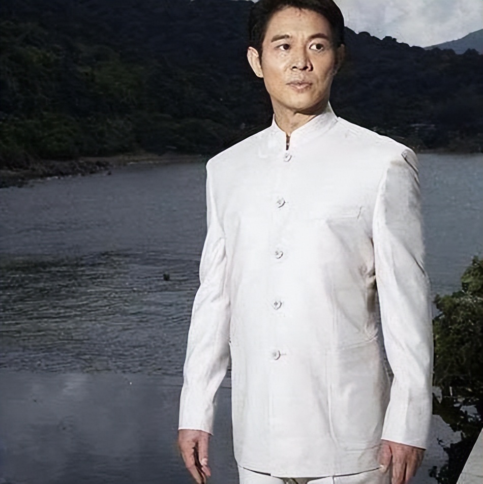 大场面穿“中山装”才霸气！看这6位明星就知道，比穿西装更威风