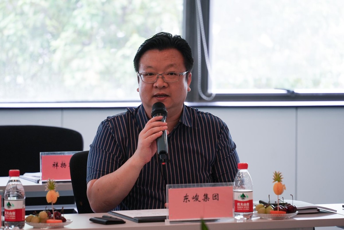 察民情解民憂暖民心 武漢經(jīng)開區(qū)市場監(jiān)管局與48家企業(yè)座談