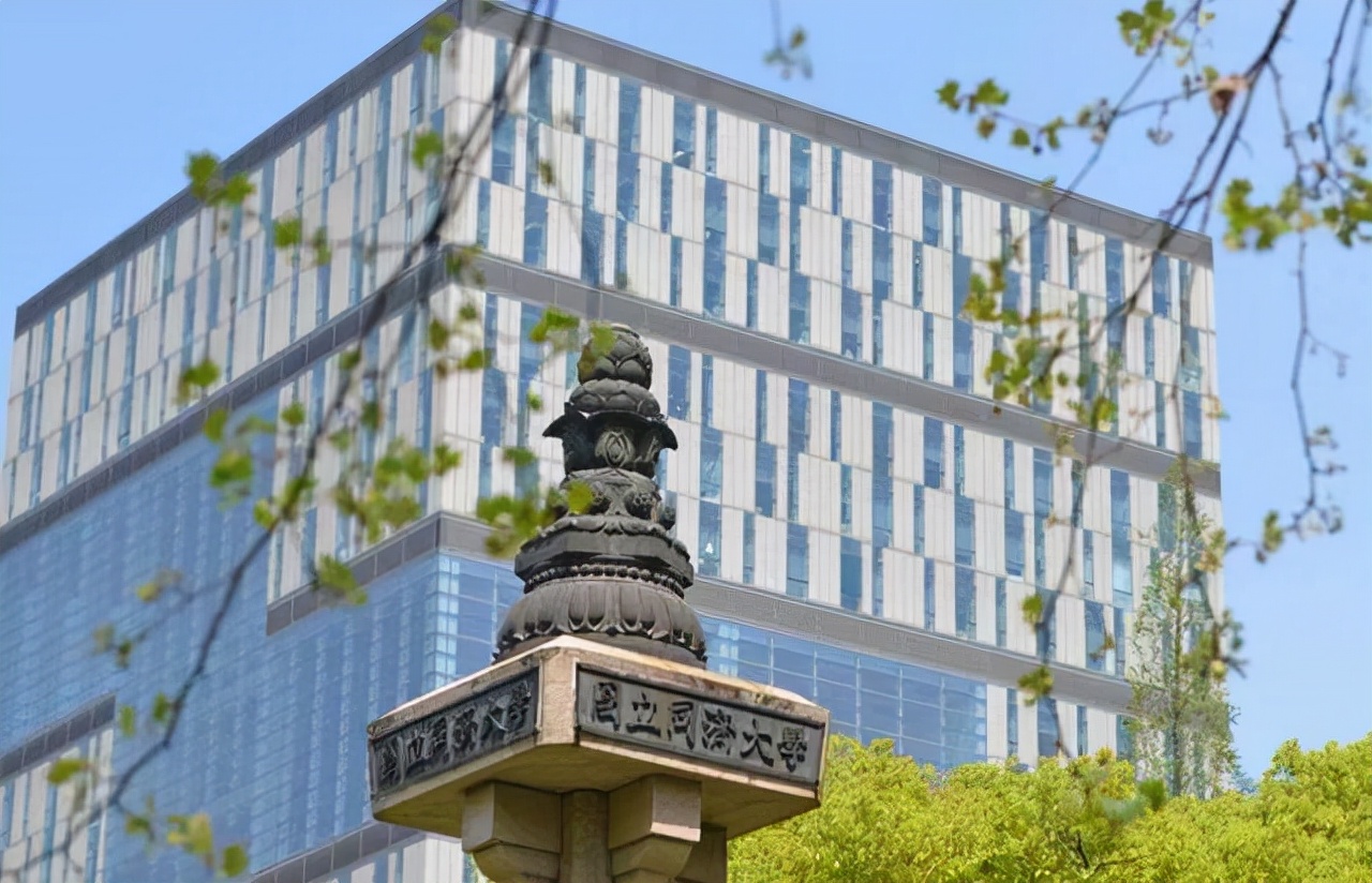 武汉大学医学院是几本（同济大学医学院与华中科技大学同济医学院）