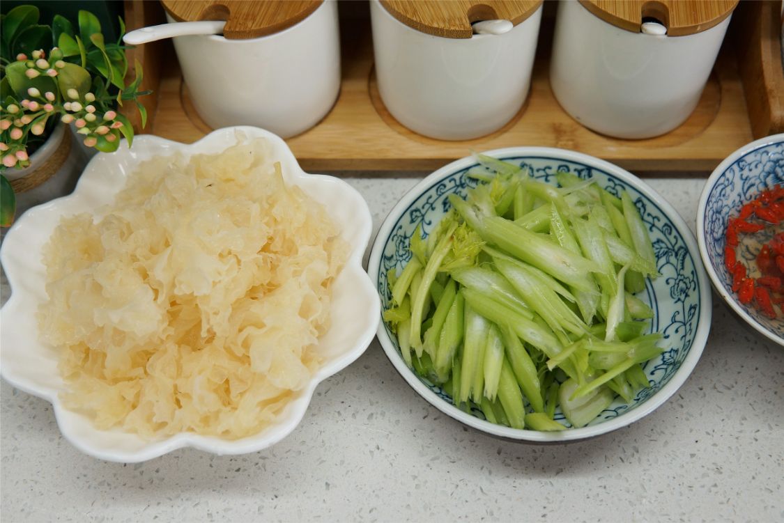 春天，建議中老年人：多吃10種“天然高葉酸”食材，早吃早受益