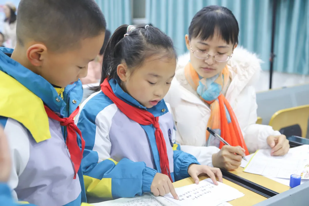 “双减”增效乐闯关——南湖小学低年级学科综合素养闯关活动
