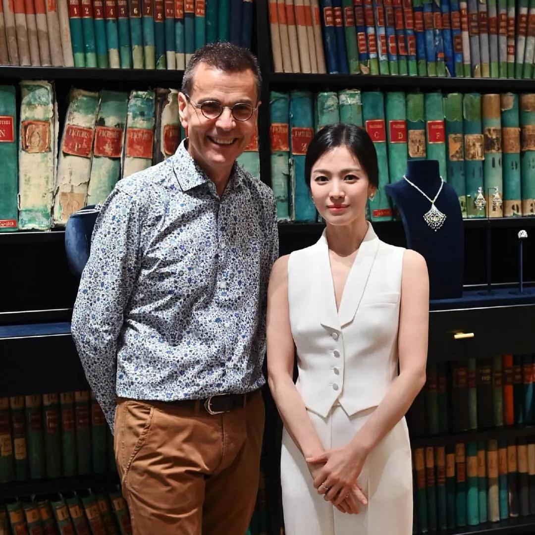 离婚后的宋慧乔过得越来越好，代言也拿到手软