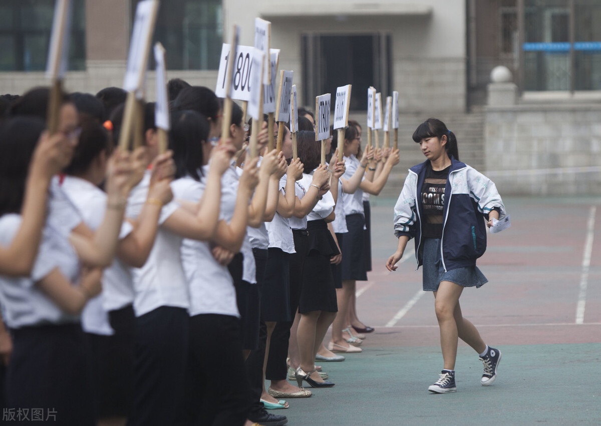 距离中考不足4月，掌握这3个秘诀，语文轻松拿高分