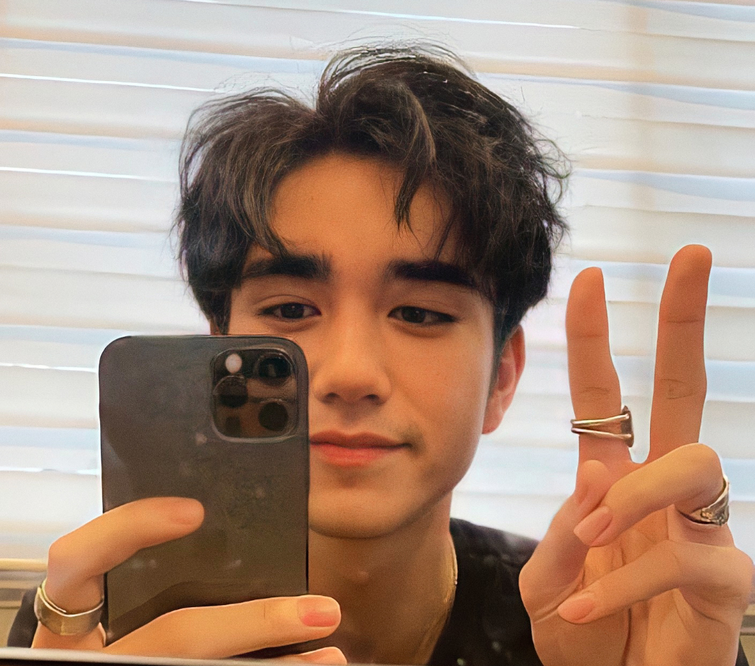 哈佛大学偶遇“和马”，男明星学历天花板，校园文男主照进现实