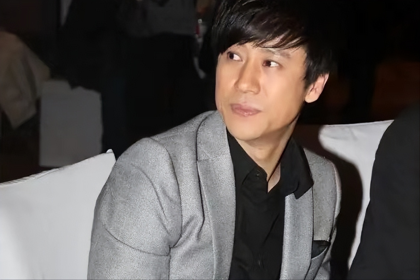 “偷偷过气”的7位歌手，有人靠浪姐翻红，有人从商身家上亿