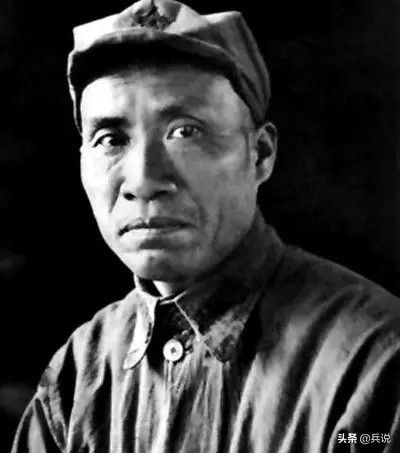 两大战神评价朱老总：林说打仗没章法，粟说我的军事知识来自朱