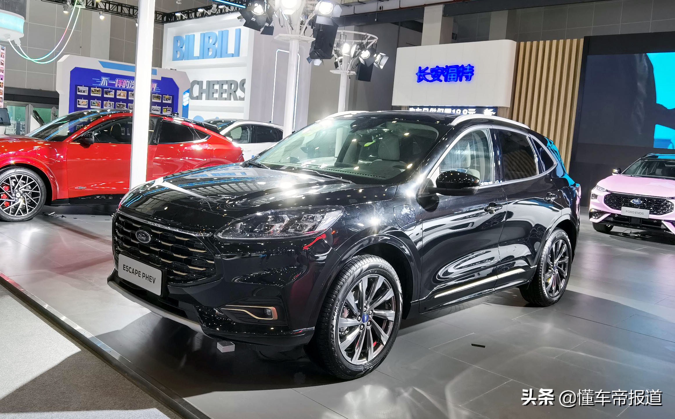 新车｜纯电续航77公里，对标本田CR-V PHEV！锐际PHEV亮相海口车展