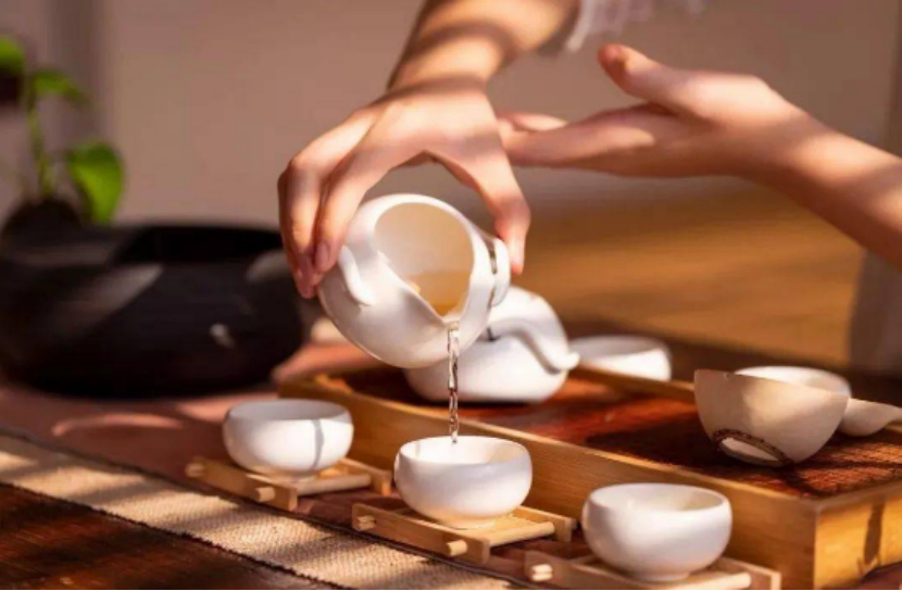 建议男人：生活不要太节俭，常喝5款“健体茶”，精力充沛身体棒