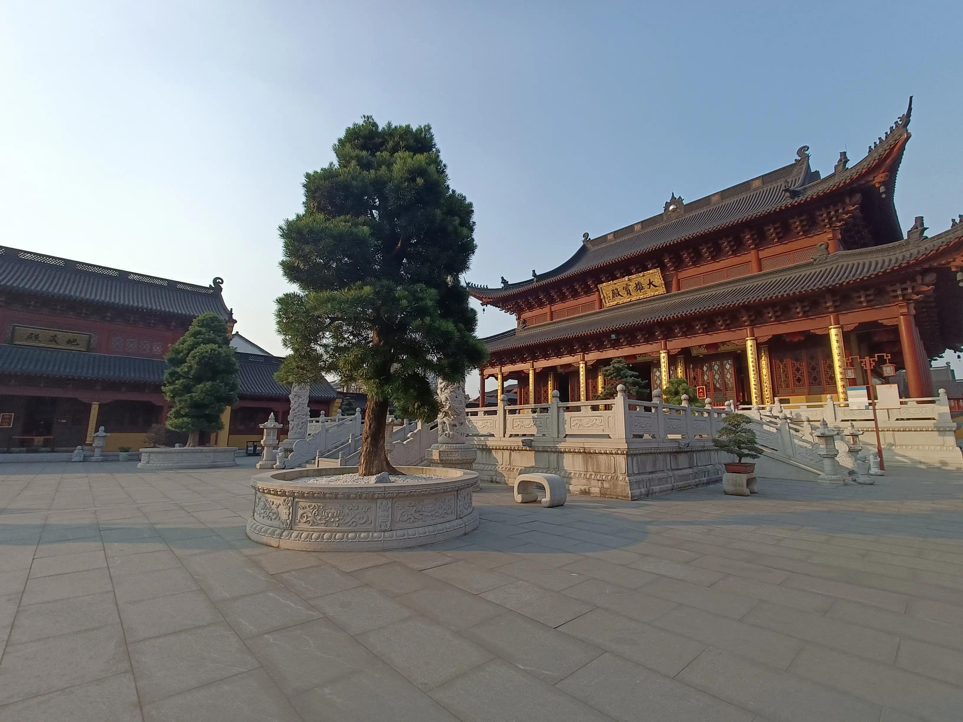 绍兴有这样一座金碧辉煌的寺庙随手一拍就是大片门票免费