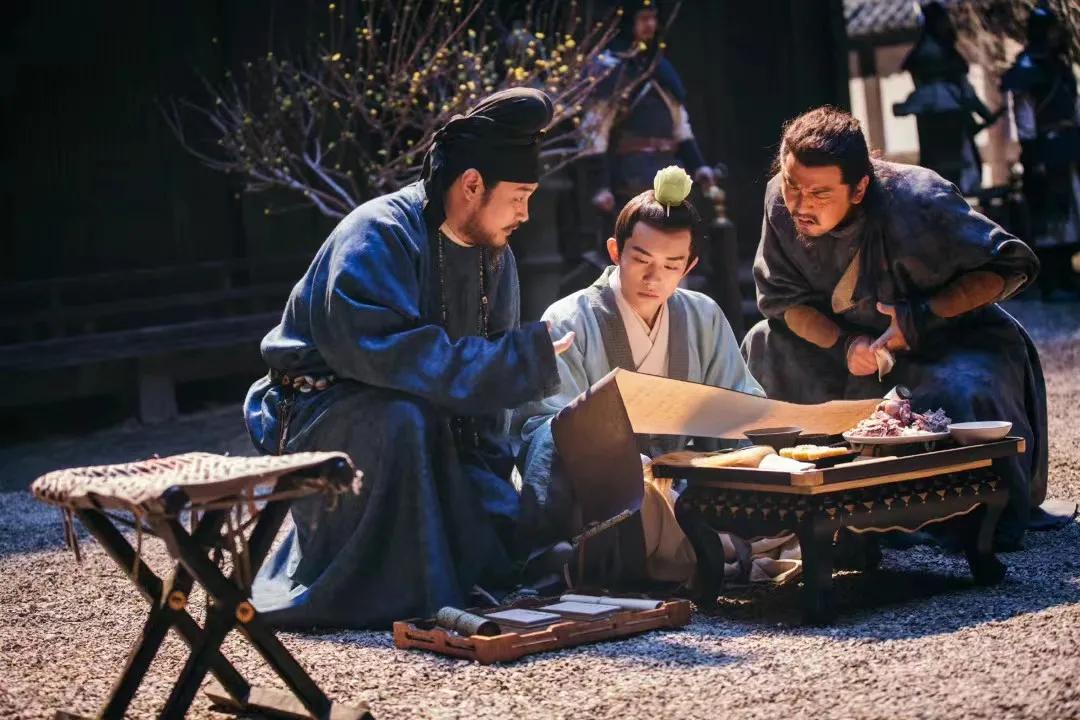 “考编事件”漩涡里的易烊千玺，冤是不冤？