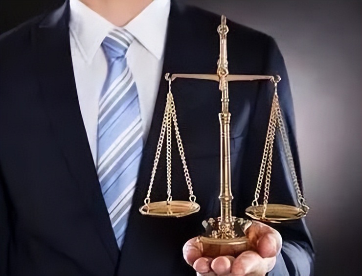 四川成都婚姻家庭律师：婚内出轨的法律后果有哪些？