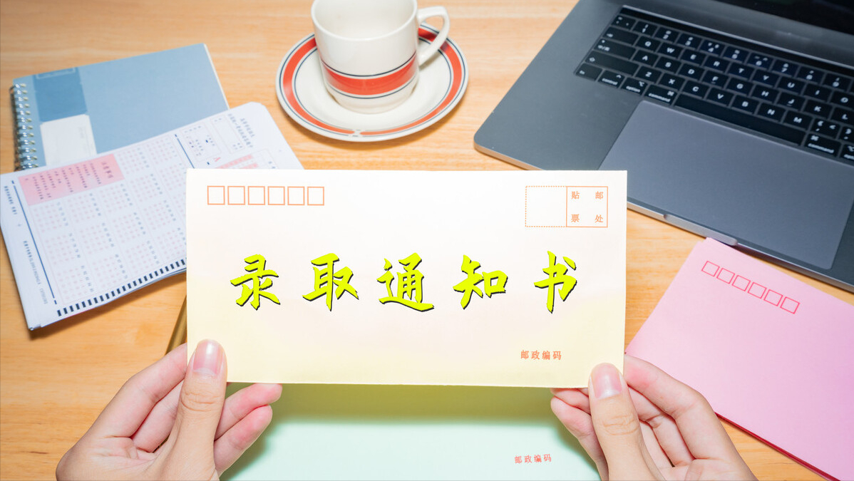 湖北725分高考状元唐楚玥：语文成绩十年难遇，7岁豪言最后成真