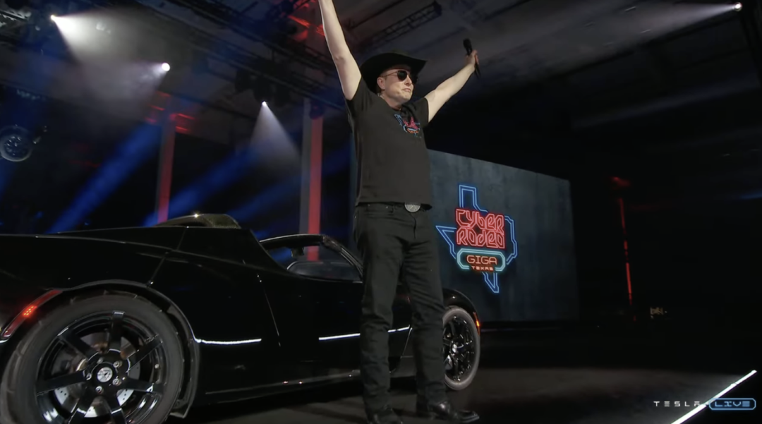 都在明年！马斯克：赛博皮卡和人形机器人量产“明年一定”