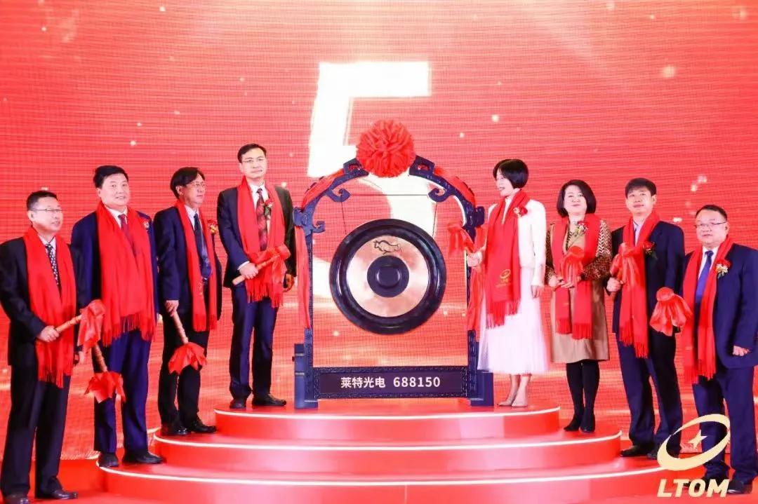 �������ع���½�ƴ���