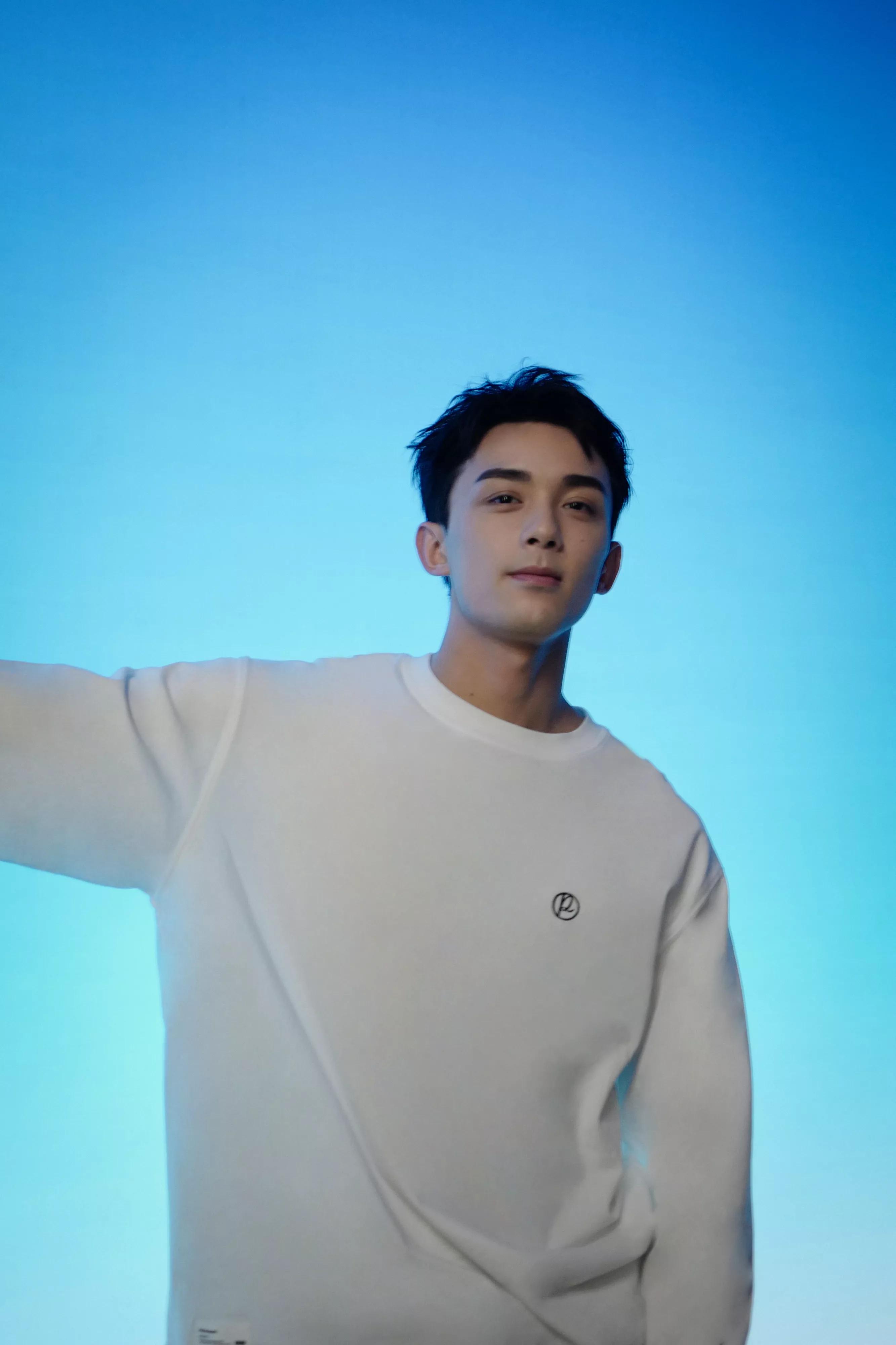 明星壁纸－吴磊