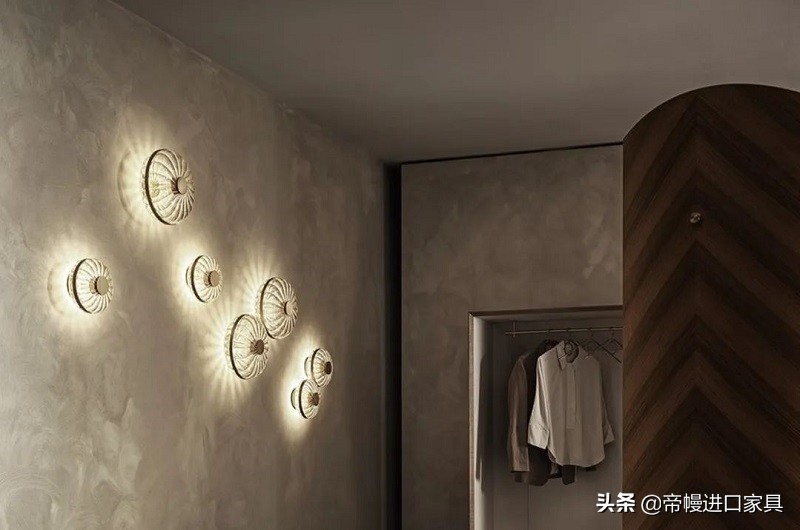 這才叫“驚艷”！走進(jìn)“輕奢之王”的燈飾王國(guó)