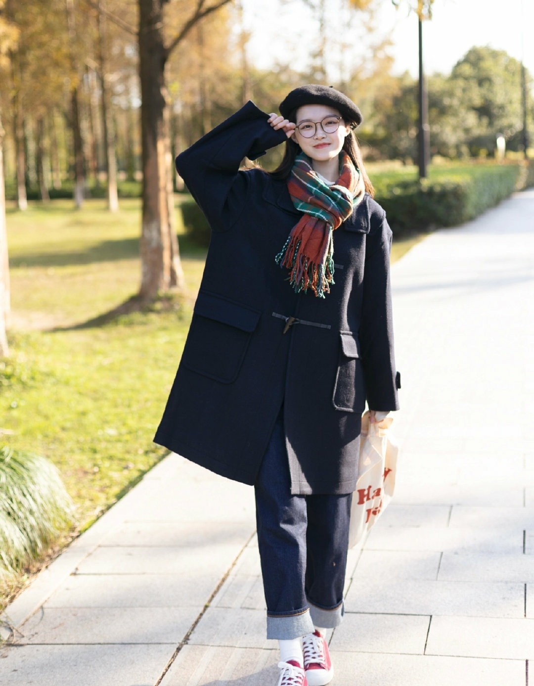 清秀文艺女孩时尚复古穿搭，这几种搭配方法，一定要学起来