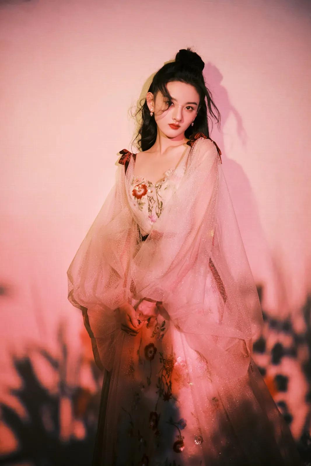 精美图集｜甜美艺人宋祖儿