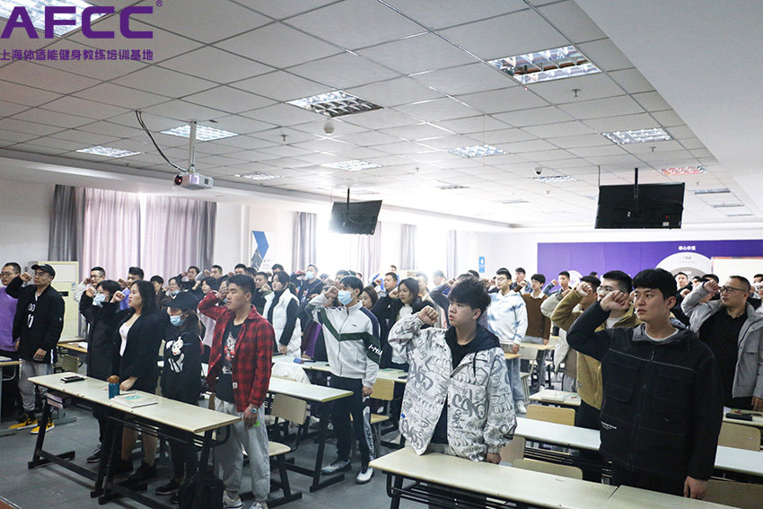 国内十大健身教练培训学校（我想学健身教练）